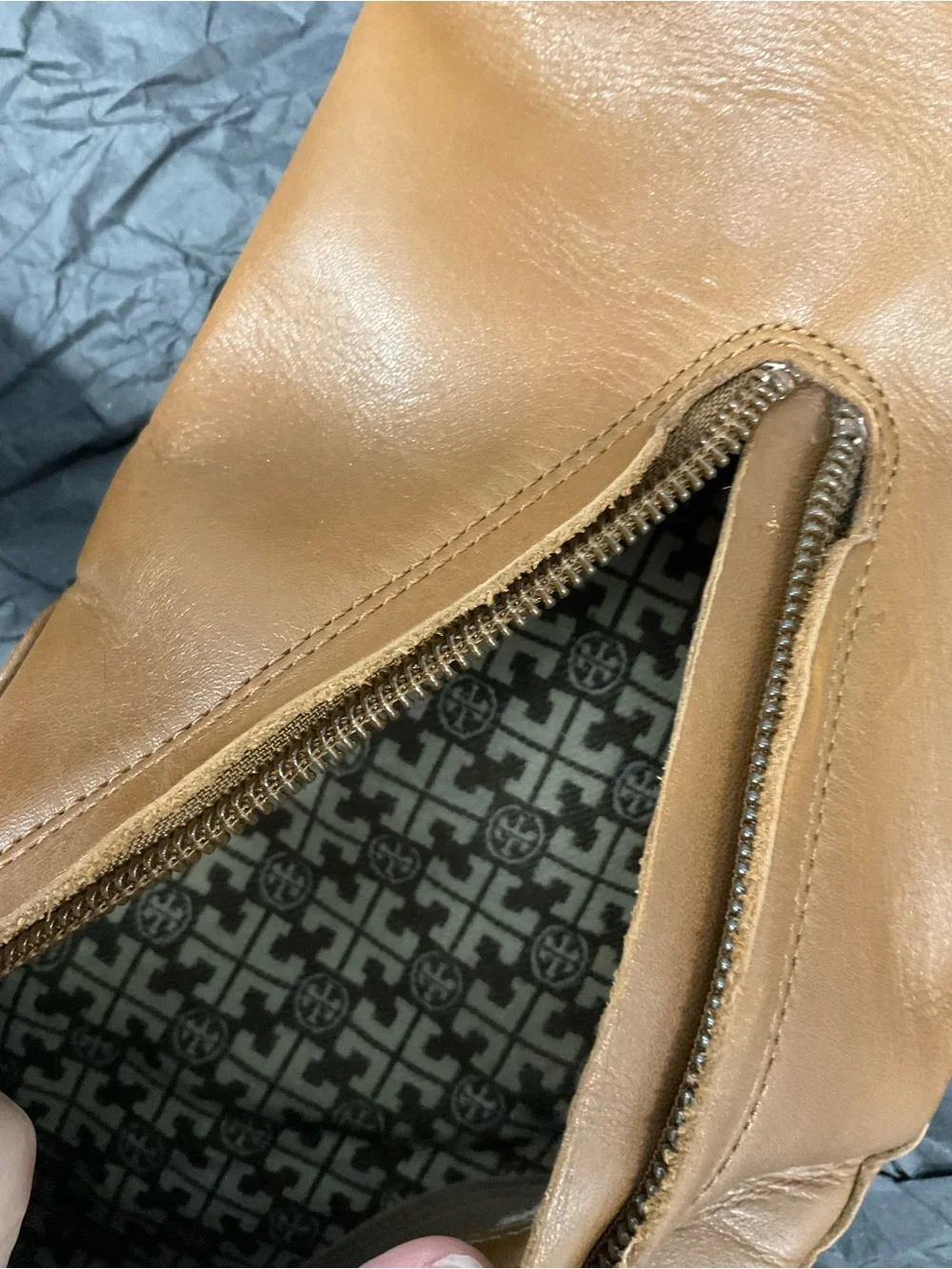 Tory Burch size leather
